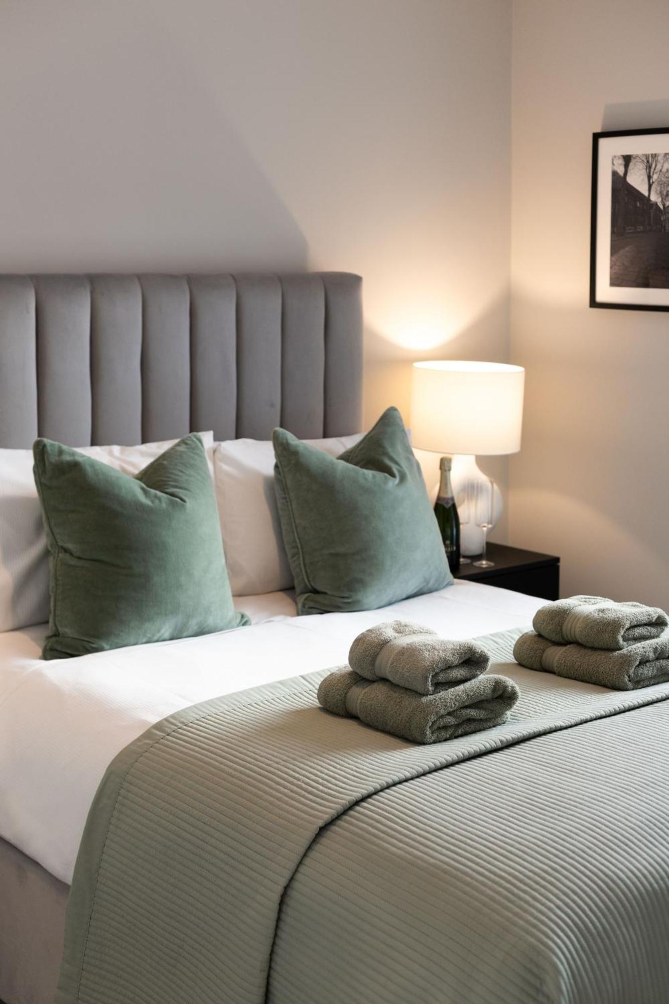 شقة Lambert House Two هاروغايت المظهر الخارجي الصورة